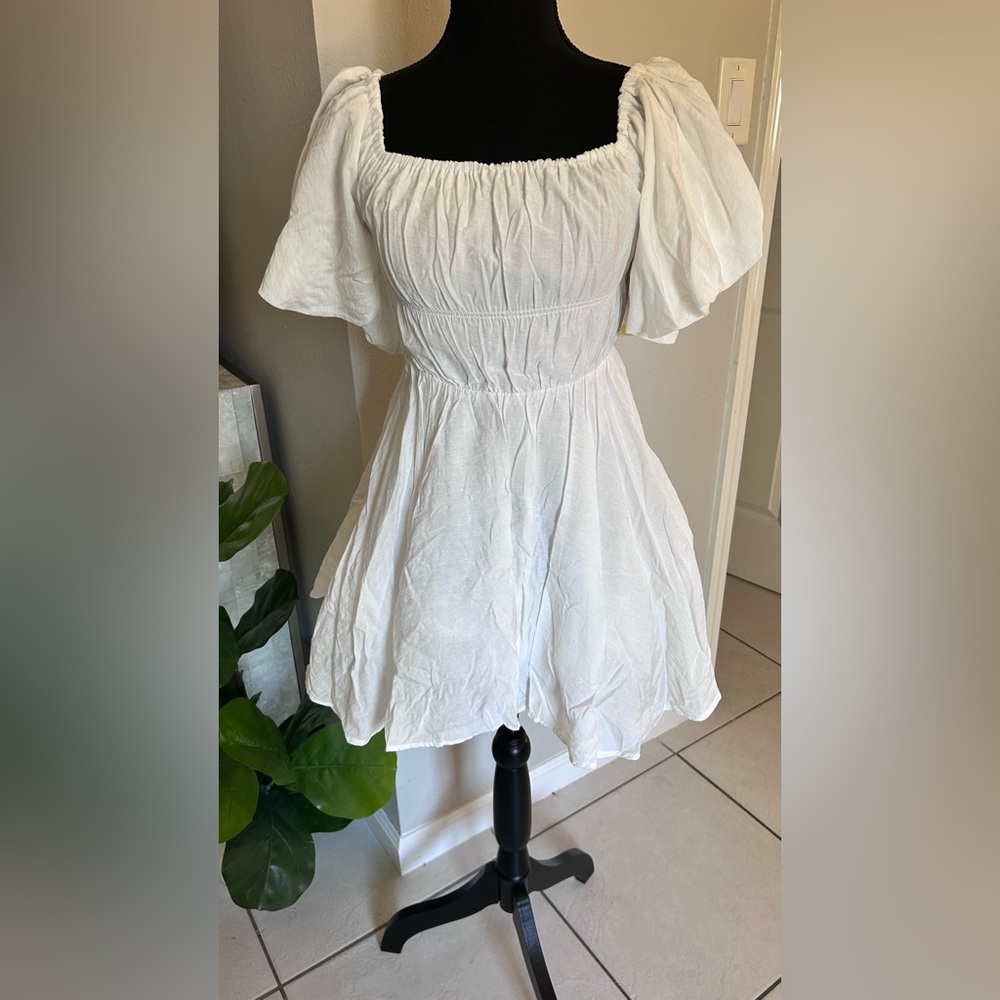 Pink Diamond White Mini Dress with Puff Sleeves